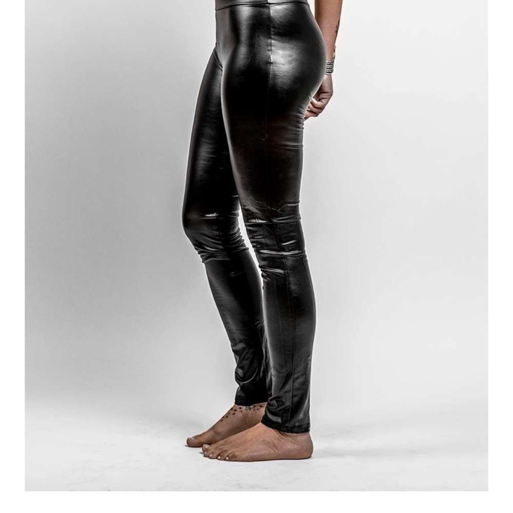 Faux leggings brand new ⭐️
